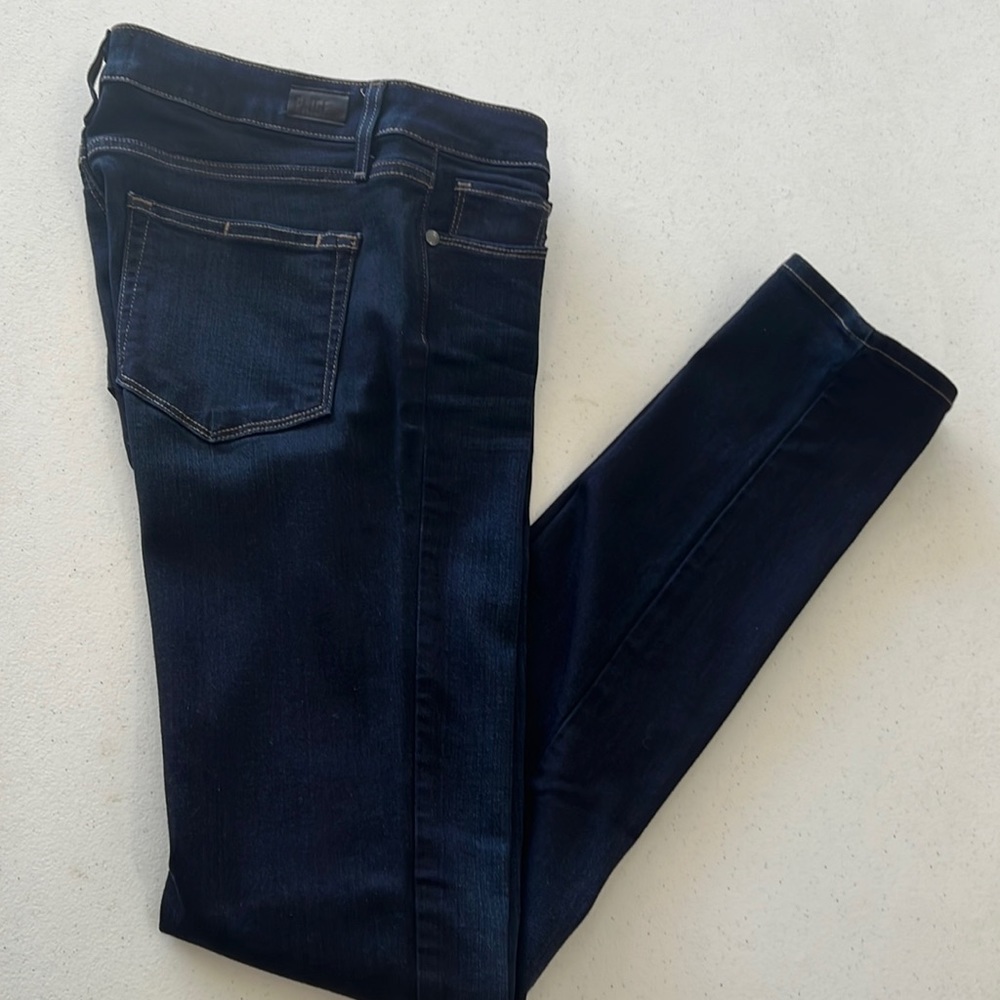 Paige Skyline Skinny Denim - size 28